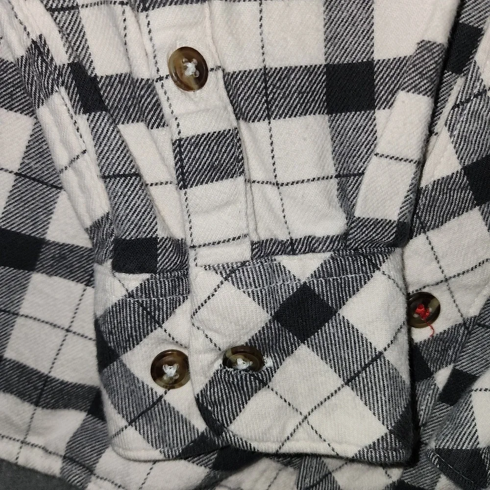 North Face Men's S/P Plaid Black/White Long Sleeve Cotton Flannel Button Down...